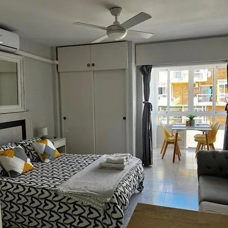 Encantador Estudio Con Piscina Appartamento *